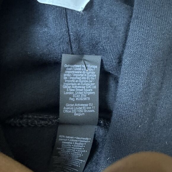 Queen of Hearts Hoodie Black Pullover Size S 19x25 Graphic Streetwear Unisex - Picture 7 of 8